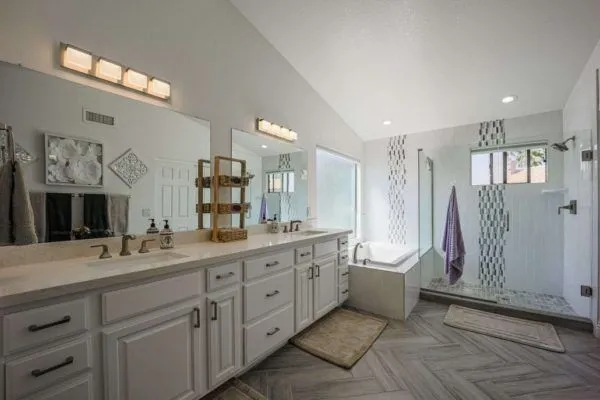 B-26-1030x687-2-600x400